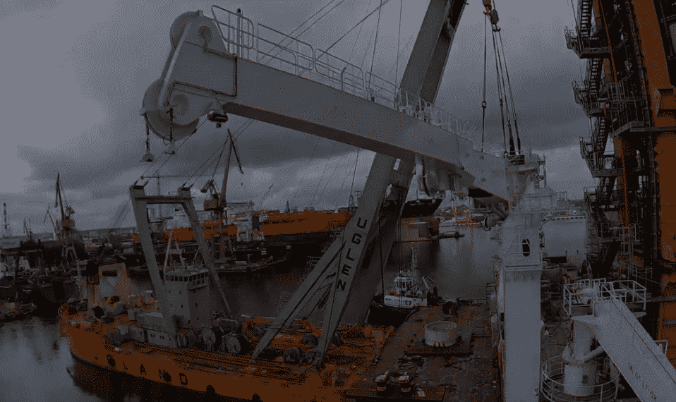 Crane replacement operation on the magnificent Deep Star